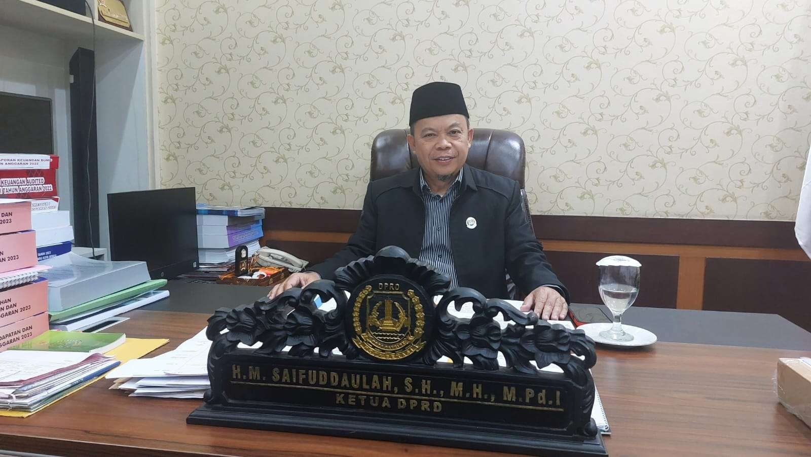 Ketua Dewan Perwakilan Rakyat Daerah (DPRD) Kota Bekasi H. M. Saifuddaulah.