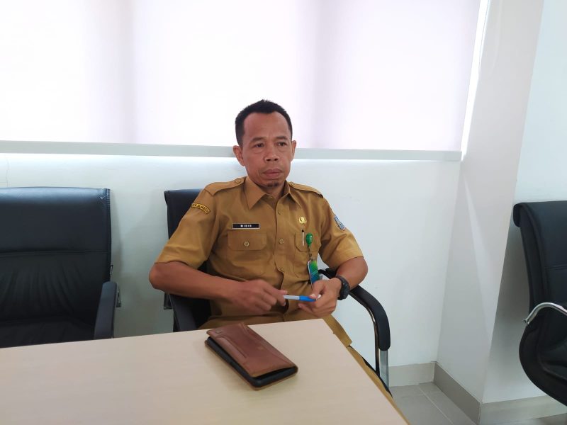 Lurah Midih, saat wawancara langsung dengan media online KanalNasional.com