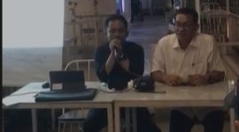 Kuasa hukum Yayasan Syarif Hidayatullah, M. Andrian Saifudin, Ferdian Utama dan rekan, saat konferensi Pers di Pamulang
