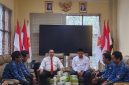 Foto : Ketua DPRD Kota Bekasi menerima audiensi PPPK Paruh Waktu.