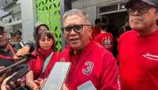 Foto : Hasto Kristiyanto dan Ono Surono usai menghadiri acara Hari Lansia Sedunia di Kota Bekasi.