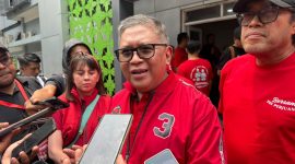 Foto : Hasto Kristiyanto dan Ono Surono usai menghadiri acara Hari Lansia Sedunia di Kota Bekasi.